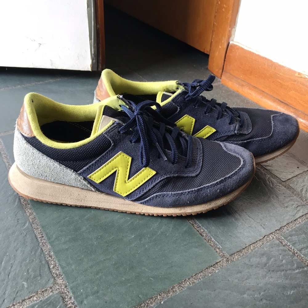 New Balance 620 Women Size 8